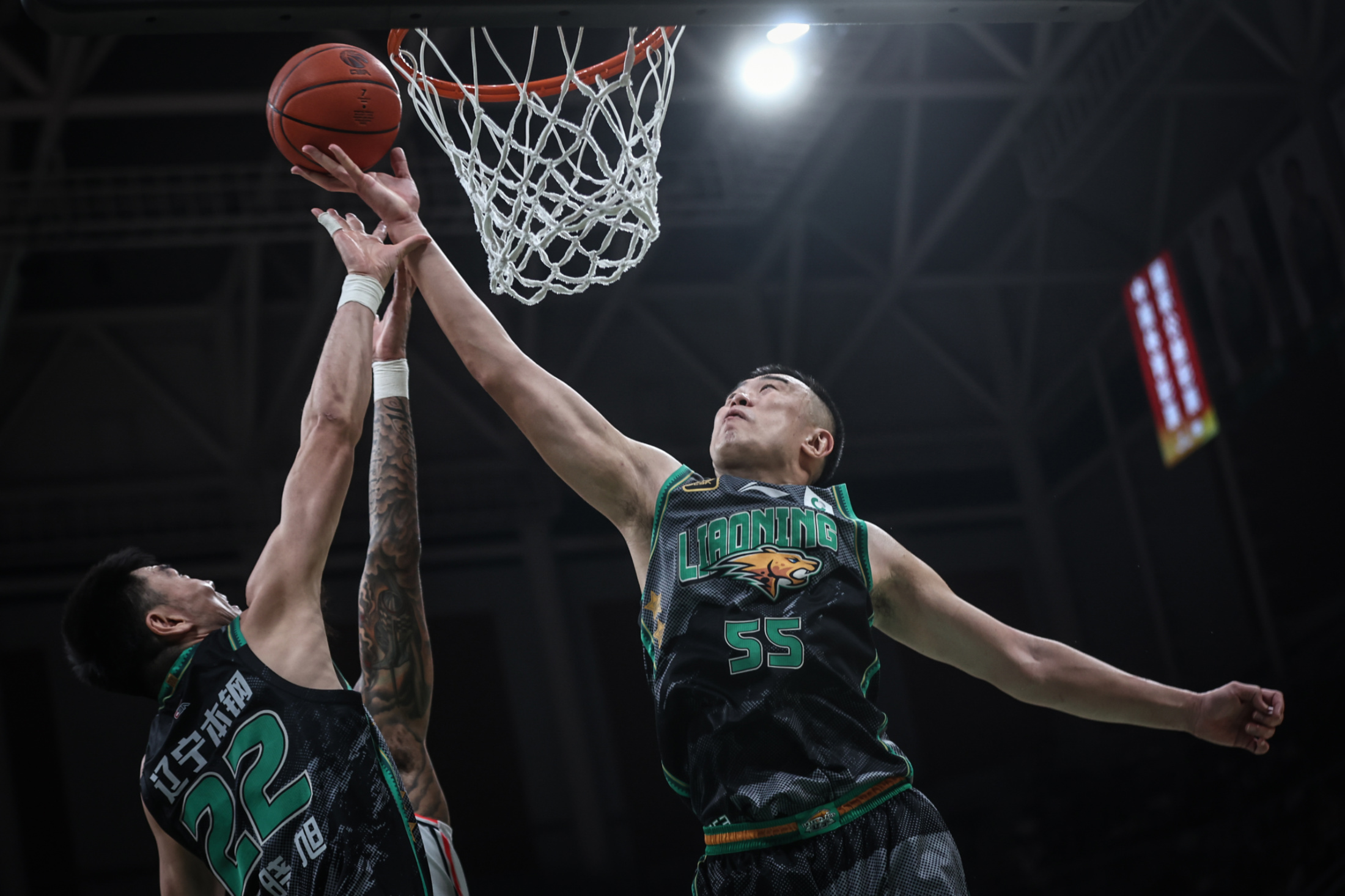 APP下载包含今晚体能课后，那不勒斯外线爆发备战CBA常规赛，态度坚定，训练强度明显提升的词条