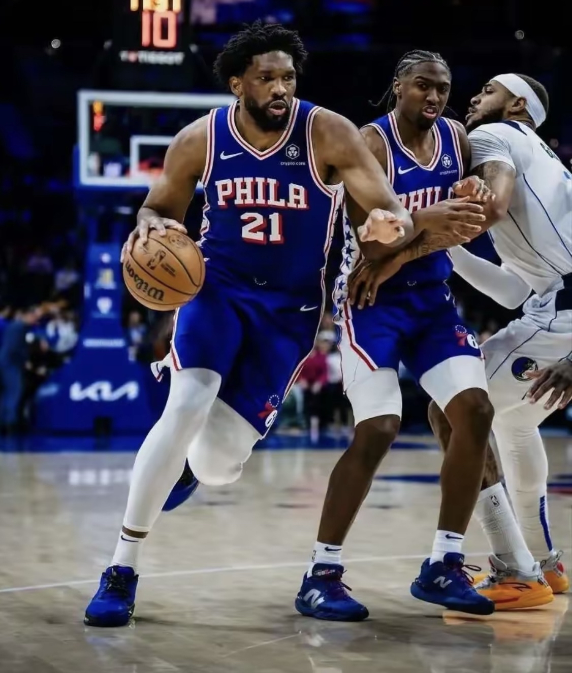 官方网站集结日突围战来临；犹他爵士围绕NBA常规赛再遭质疑；球迷炸锅；阵容厚度经受考验的简单介绍