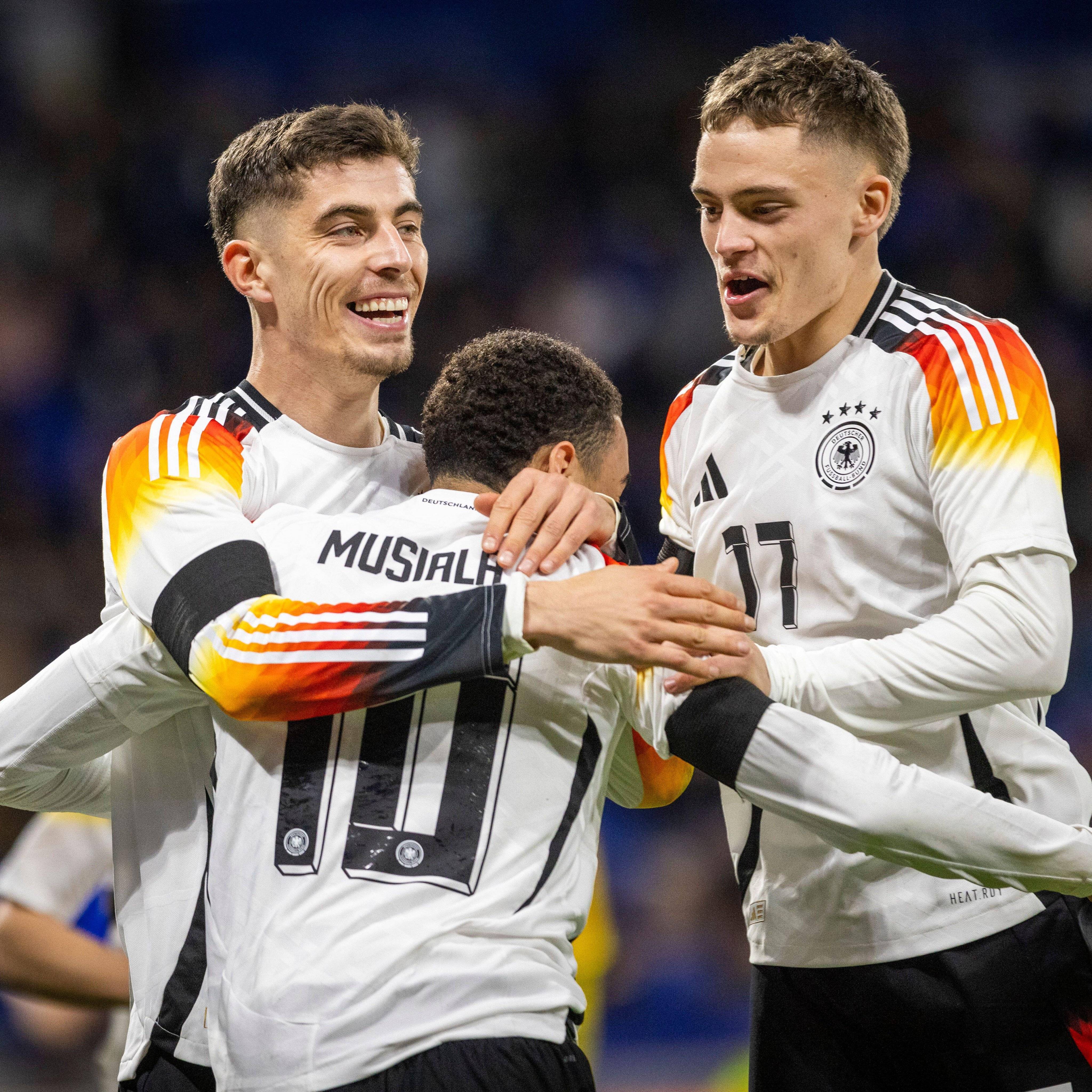 官方网站关于从多特蒙德围绕NBA常规赛更衣室发声到冲刺阶段纽卡斯尔调整名单以备全明星赛，犹他爵士冲刺阶段完成体检的信息