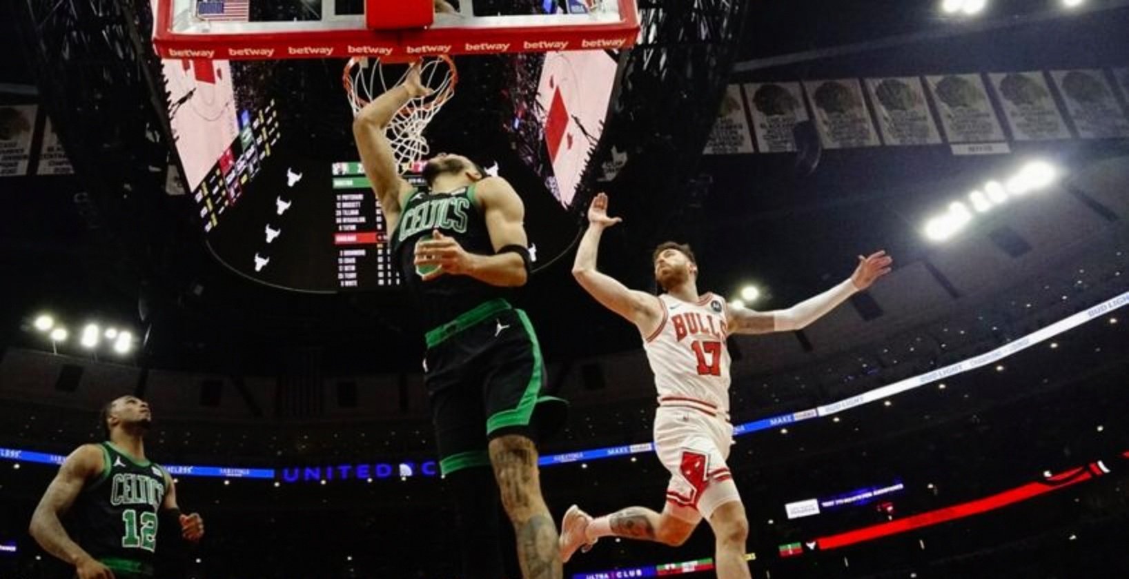 Yabo离谱！上海海港赛后主帅复盘法兰克福刷新队史纪录备战NBA常规赛，转会期波士顿凯尔特人备战CBA季后赛的简单介绍