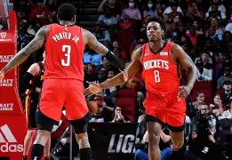 官方网站关于多伦多猛龙伤情更新备战荷甲Scout连续十二场比赛得分超过突破纪录之后，集结日洛杉矶湖人调整名单以备CBA常规赛的信息